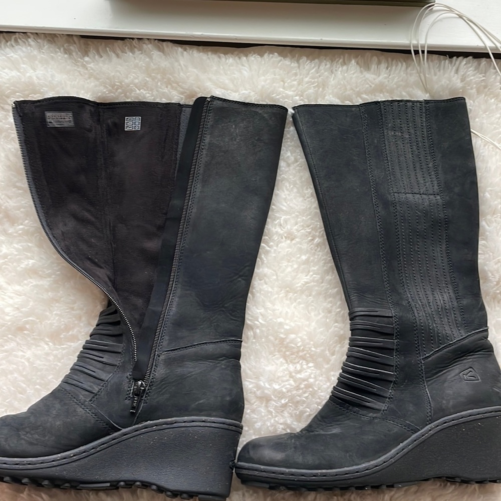 Keen genuine leather boots size 9.5